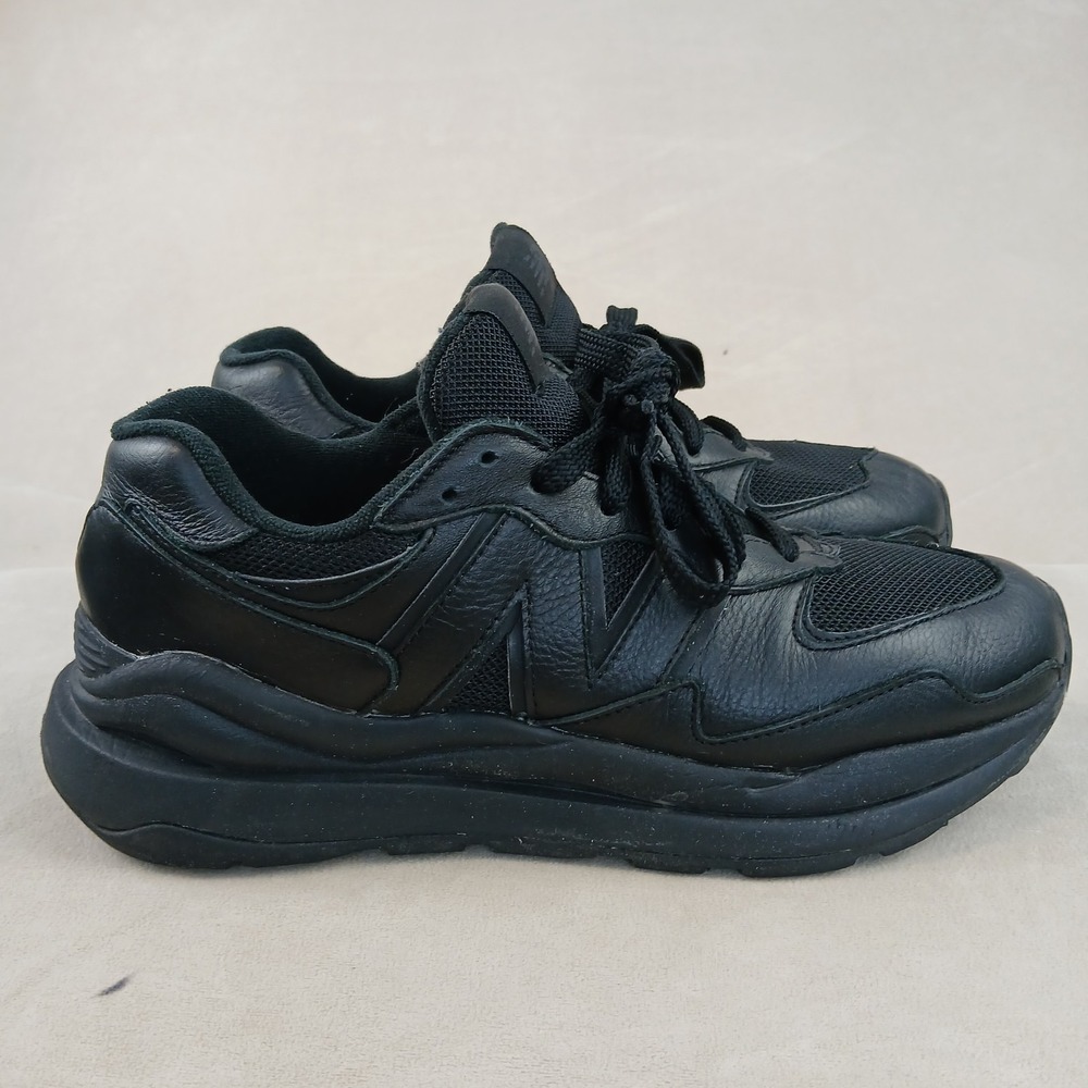 New Balance 57/40 9.5 Mens Sneakers Black ML5740LL